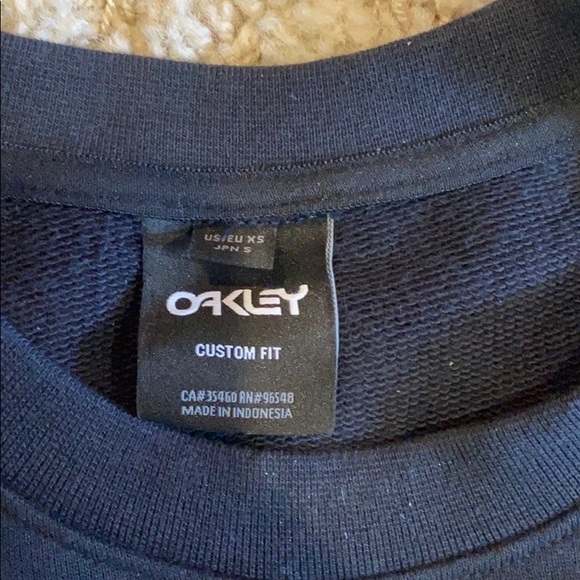 Oakly Mens crewneck - Picture 2 of 2